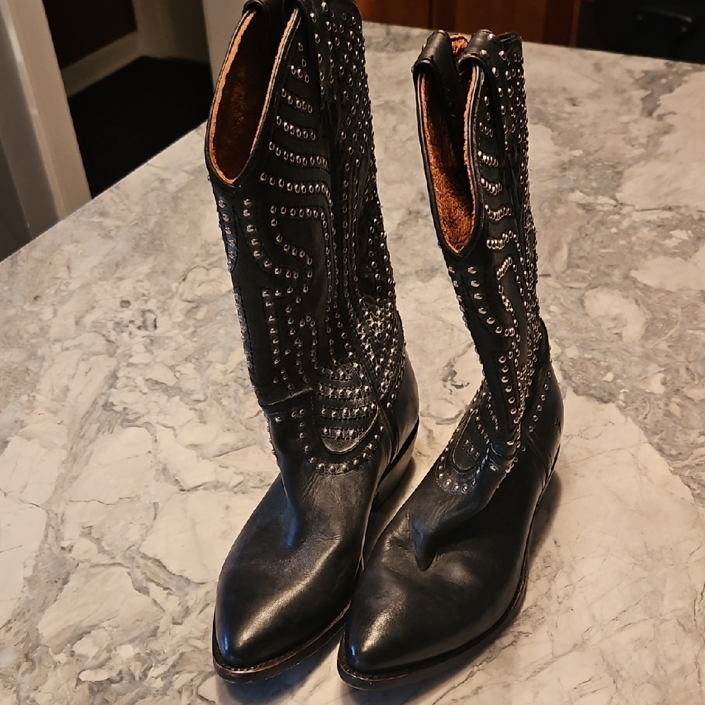 Never Worn, Brand New Frye Black Studded Billie Pull On  Boots